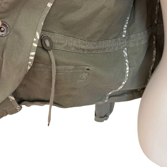 Matilda Jane Good Hart Austin Cargo Jacket Olive Green Size XS - Picture 4 of 7